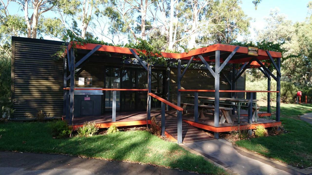 Nrma Mildura Riverside Holiday Park Exterior foto